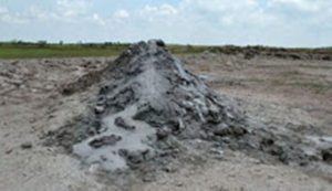 00-Semburan lumpur di padang rumput di Randublatung Blora Jawa Tengah Foto- Istimewa 00-Semburan lumpur di padang rumput di Randublatung Blora Jawa Tengah Foto- Istimewa