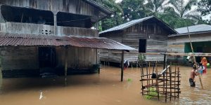 kondisi perkampungan desa di Aceh singkil yang kebanjiran