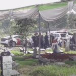Prosesi Pemakaman Rina Gunawan