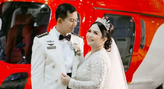 Joy Tobing dan Cahyo Permono resmi menikah