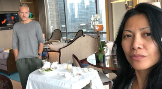 Anggun & Suami Pamer Foto Karantina, Sindir Siapa?