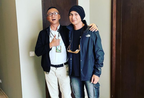 “Ya Allah Ya Tuhan, terima kasih. Welcome back Joy!!! Segera berkarya lagi untuk Indonesia @duniamanji,” tulis Erie