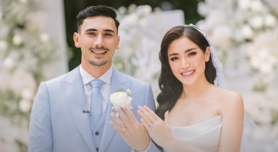 Jessica Iskandar Resmi Menikah dengan Vincent Verhaag
