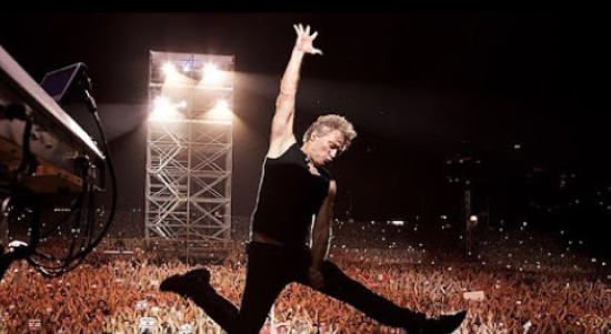 Jon Bon Jovi Gagal Konser, Positif Covid-19