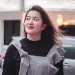 Sherrin Tharia, Mantan Istri Zulmi Zola Lepas Hijab