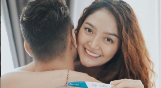 Siti Badriah Umumkan Kehamilan Anak Pertama