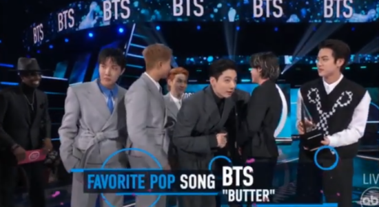 BTS "Butter" Menang Favorite Pop Song di AMA 2021