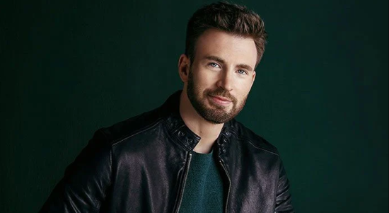 Chris Evans Digelari Pria Terseksi 2021