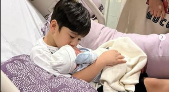 Nagita Slavina Latih Rafathar Sebelum Melahirkan