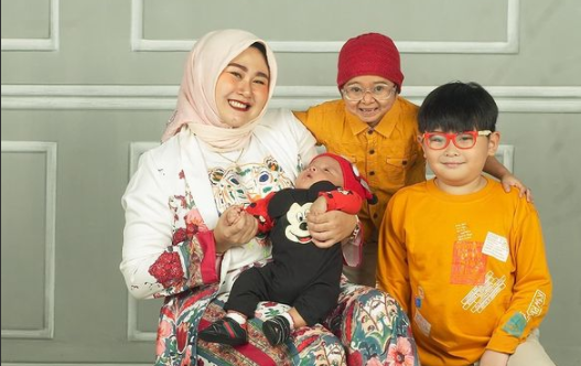 Daus Mini Diam-diam Punya Anak Lagi