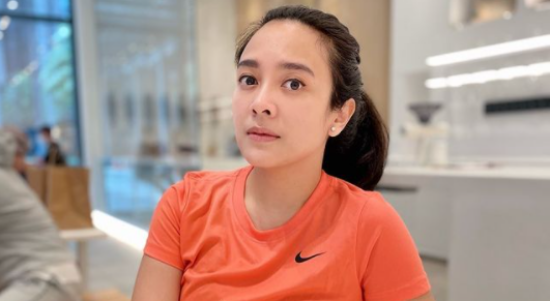 Dea Ananda 12 Tahun Menunggu Hamil