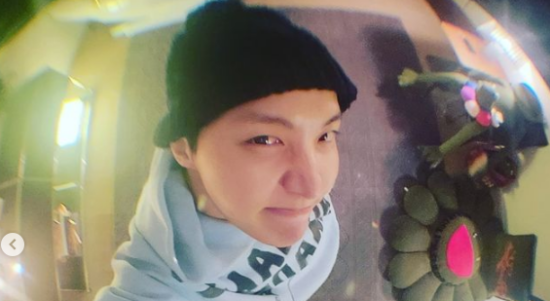 J-Hope Donasi Rp1,1 Miliar untuk Anak-anak Kurang Beruntung