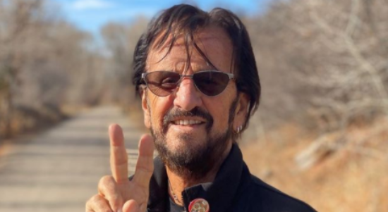 Ringgo Starr Segera Terbitkan Buku The Beatles