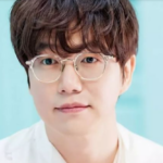 Penyanyi Sung Si Kyung Diprotes Tetangga, Lantaran Berisik