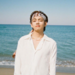 V BTS Akan Rilis Lagu OST 'Our Beloved Summer'