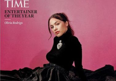 Olivia Rodrigo Sandang Predikat Entertainer of The Year 2021