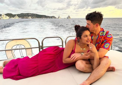 Priyanka Chora & Nick Jonas Sambut Bayi Pertama Mereka
