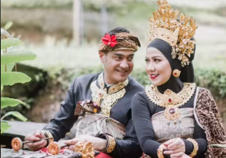 Artis Senior Ferry Irawan Tak Tahu Soal Harus Bayar Ganti Rugi