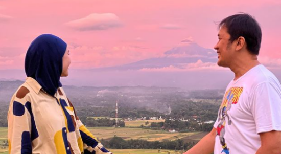 Hanung Bramantyo Tanggapi Isu Kisruh Rumah Tangga