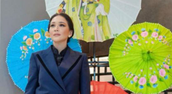 Maia Estianty Kirim Kue Saat Ultah Anak Mulan Jameela