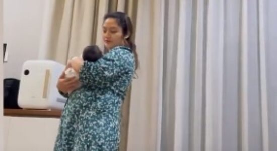 Penyanyi Dangdut Siti Badriah Pilih Melahirkan Secara Cesar