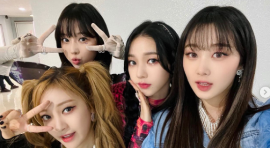 Debut 'Life's Too Short' aespa Guncang Panggung Coachella