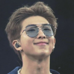 Hadiah Bola Basket Biru Untuk RM BTS