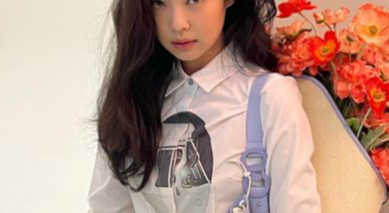 Jennie BALCKPINK Dan V BTS Digosipkan Pacaran