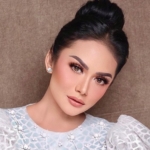 Krisdayanti Mengaku Trauma Mengantar Anak Disunat