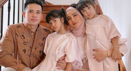 Olla Ramlan Dan Aufar Hutapea Lebaran Bareng