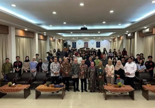 Prof Abdul Latif Bahas Tantangan Hukum dan Tanggung Jawab AI dalam Bedah Buku “Post-Human Era dan Hukum 5.0” di UIB