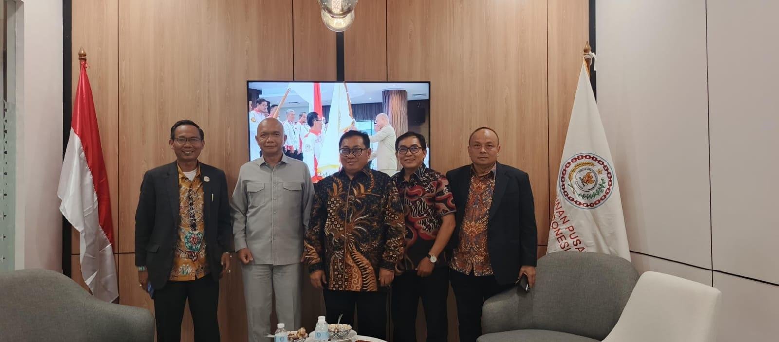 SMSI dan ABPEDNAS Jajaki Kolaborasi Nasional untuk Penguatan Desa dan Publikasi Program Strategis