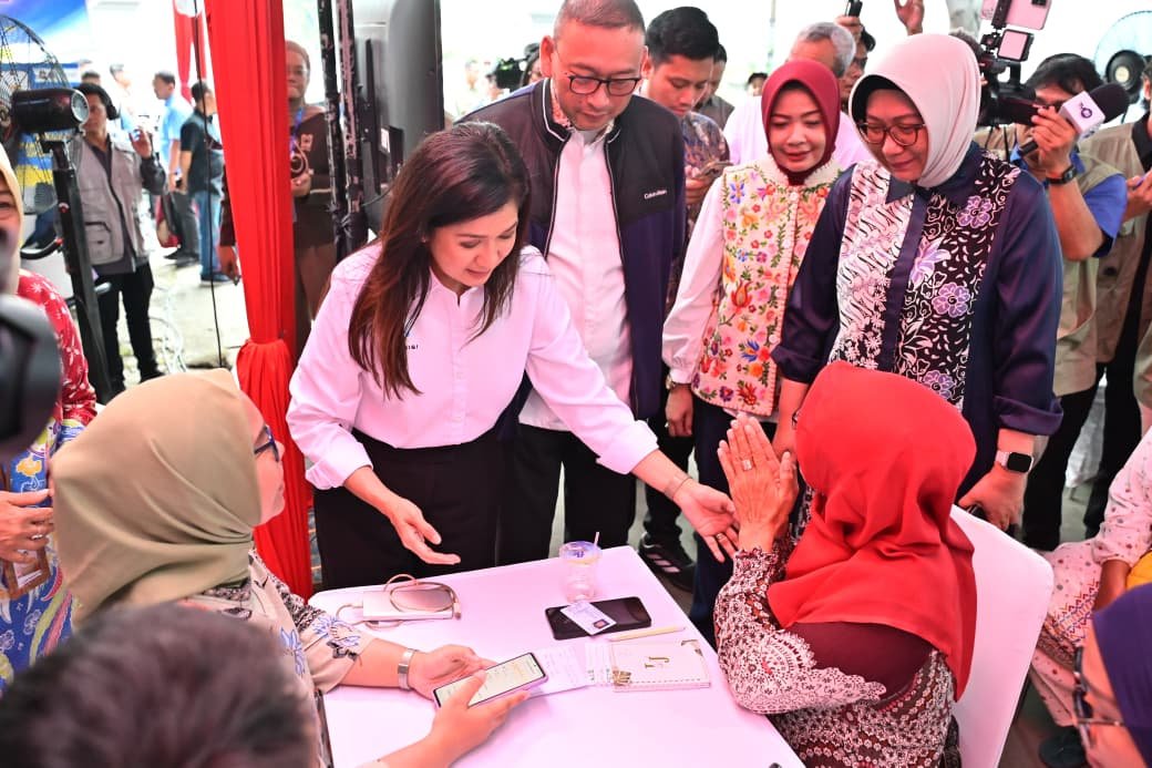 Surabaya Antusias Sambut Digitalisasi Perlinsos, Pemerintah Pastikan Bantuan Tepat Sasaran