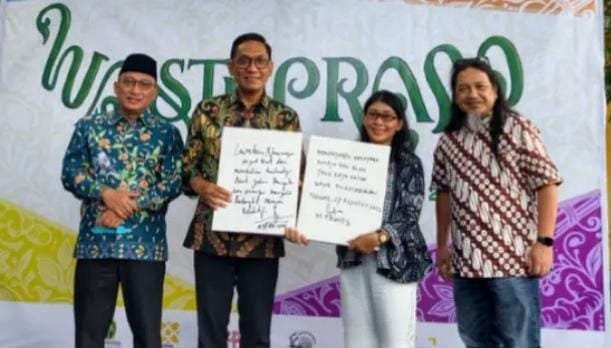 Pameran Wastuprana Merajut Silang Budaya Yogya- Ternate