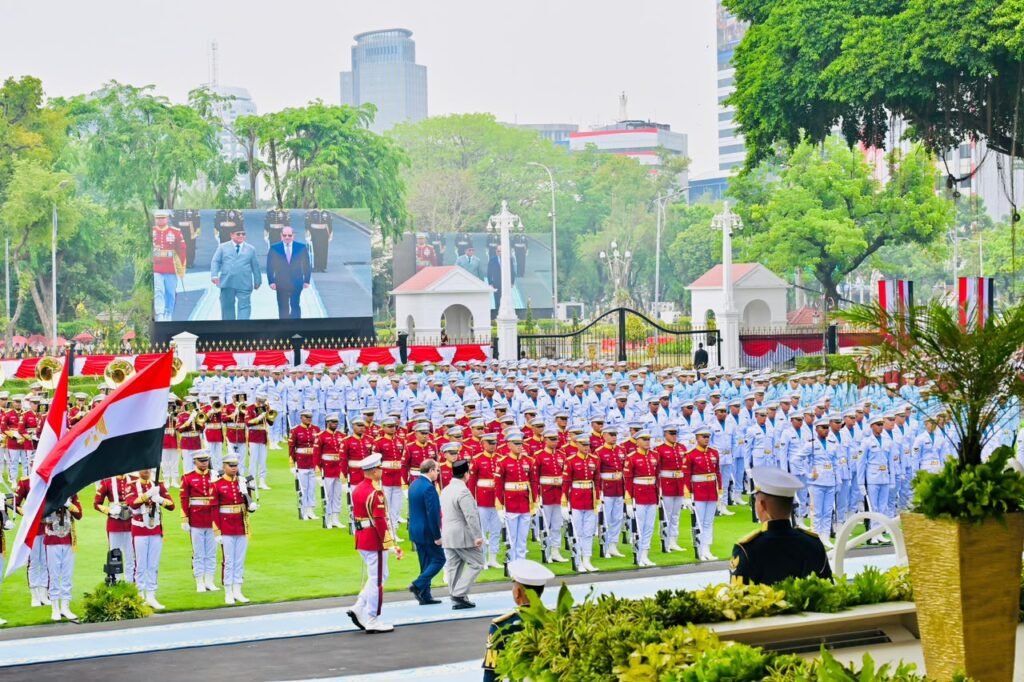 Presiden Prabowo Sambut Presiden Mesir El-Sisi dengan Upacara Kenegaraan di Istana Merdeka